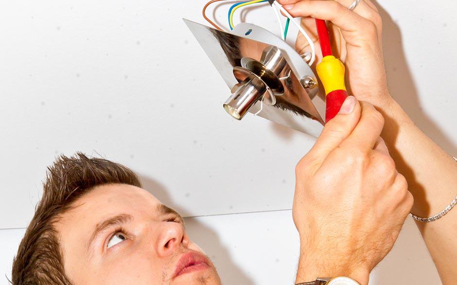 cherche électricien pas cher Montrouge